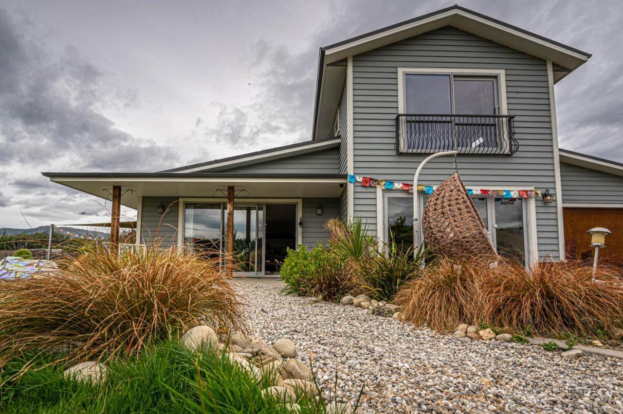 Villa The Artist'S House Wanaka Luggate Esterno foto