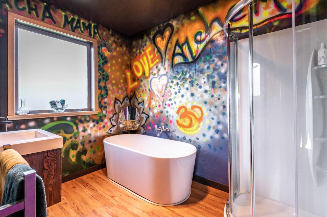 Villa The Artist'S House Wanaka Luggate Esterno foto